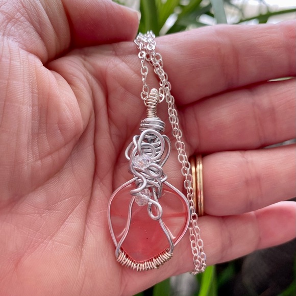 Rose Quartz wire wrapped heart pendant necklace - Picture 2 of 6